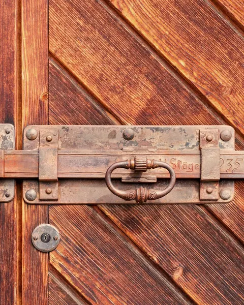 Style reference photo: hand-forged bolts